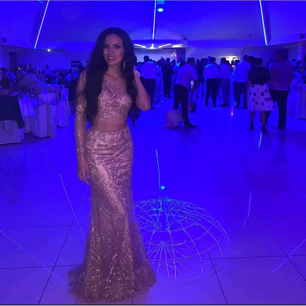 Sherri Hill Rose Gold Dress💕 - Picture 4 of 11